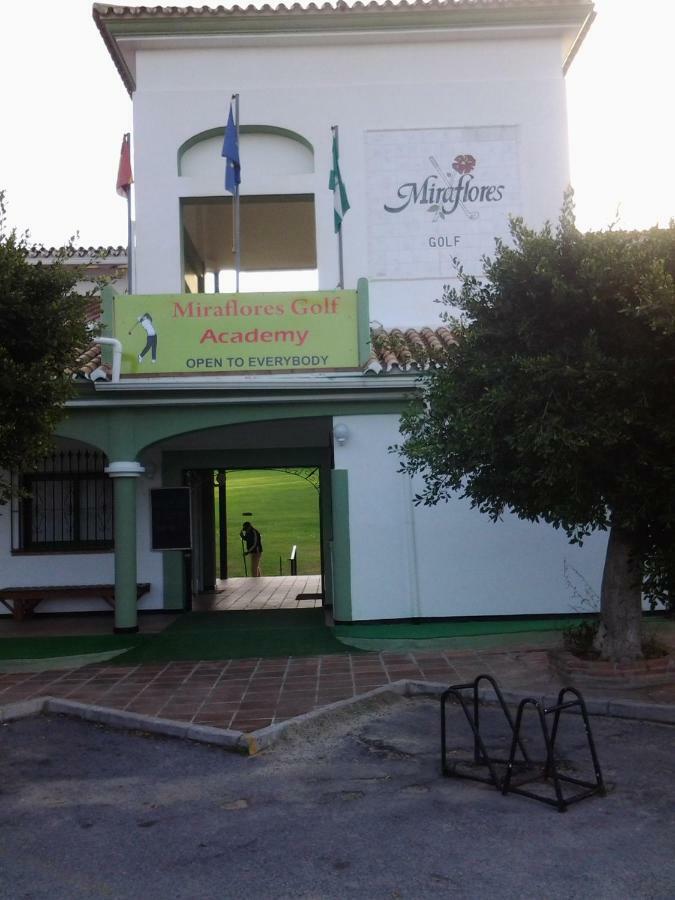 1 Ch Costa Del Sol Sitio De Calahonda Dans Maison D'hôte Entrée Indépendante *